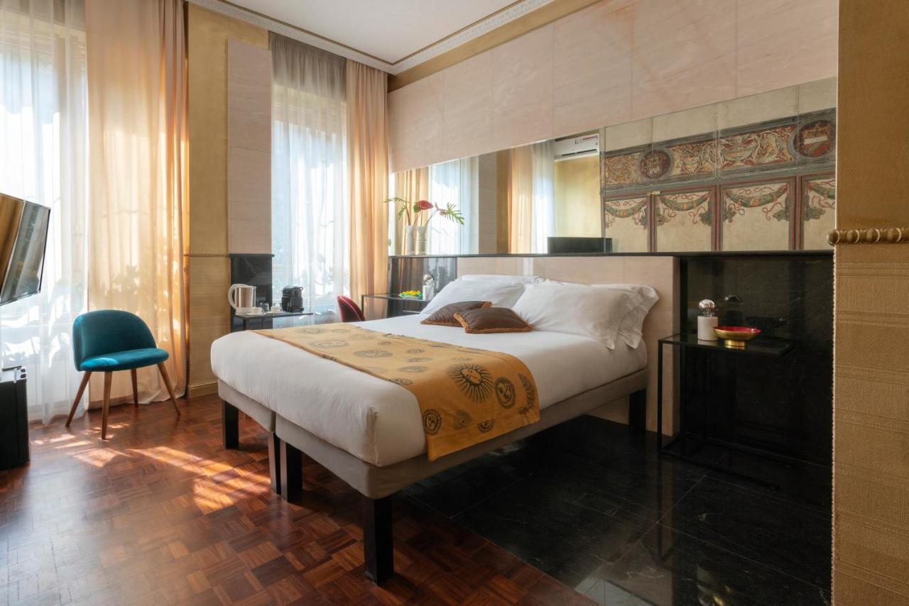 Riviere Private Rooms Alla Scala Milan Exterior photo